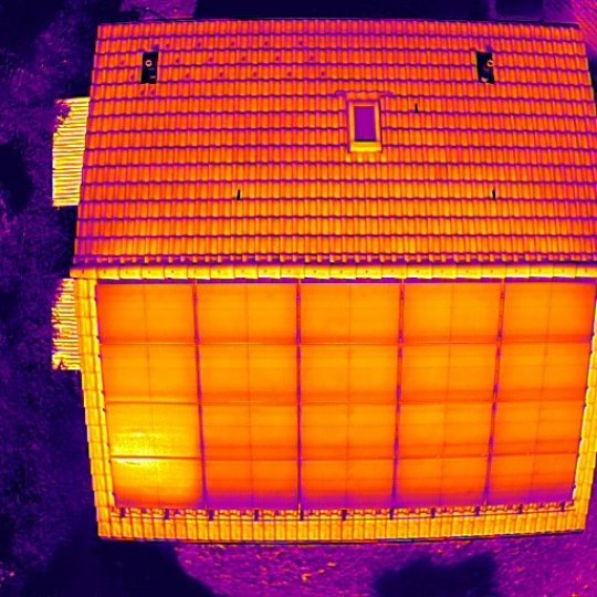 Pannelli fotovoltaici/solari verifica con drone 